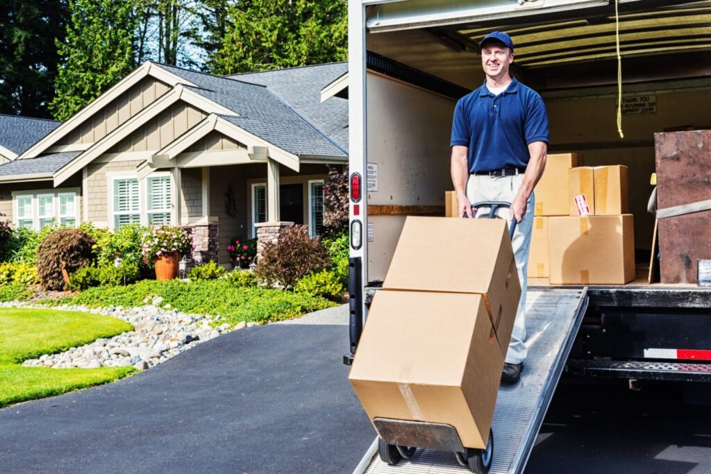 Apartment movers in Al Barsha handling packing, loading, and transport